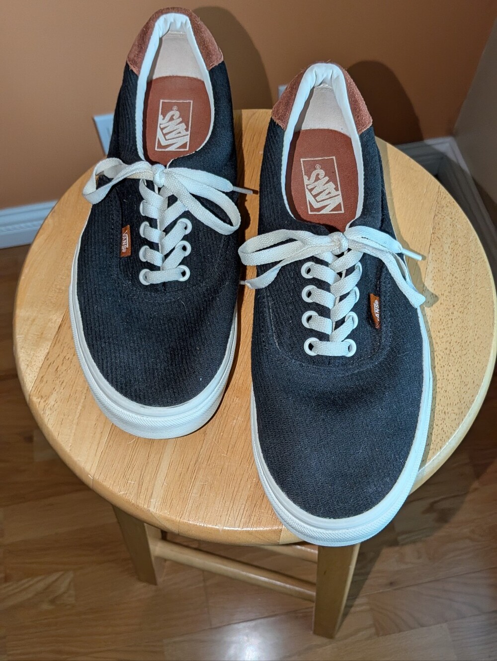 Vans Men’s Black Canvas Sneakers with Brown Heel Size 10.5